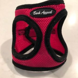 Small red harness